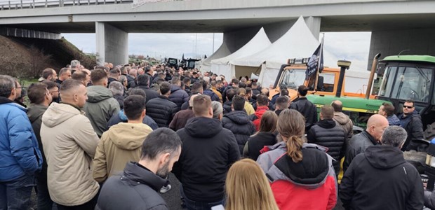 Βαρύ το κλίμα στους αγρότες